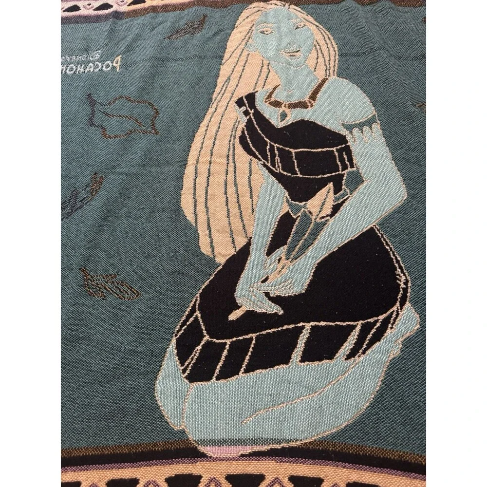Rare!  Vintage 1990s Beacon Disney Pocahontas Tapestry fringe Throw Blanket